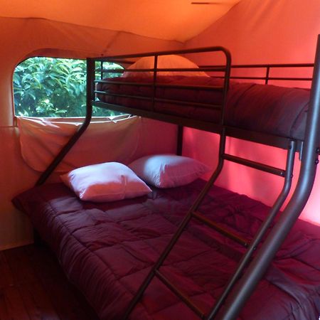 Camping Le Clos De La Lere Cayriech Екстериор снимка
